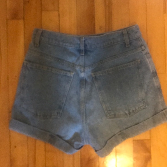 COPY - American Apparel Light Washed Denim Shorts - Picture 2 of 4